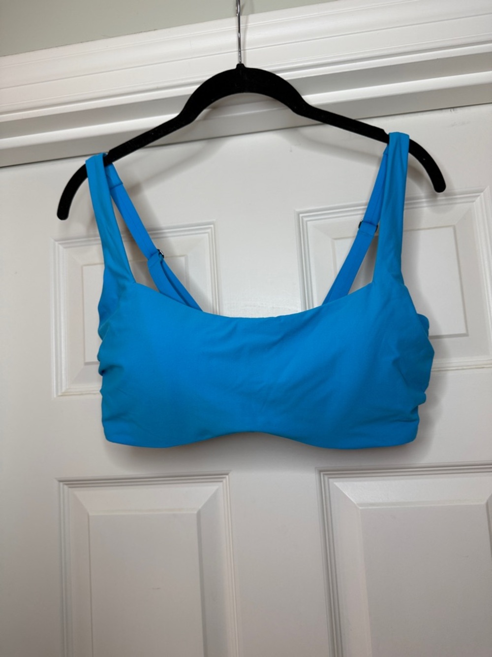 Athleta Bright Turquoise Scoop Bikini Top with Adjustable Straps